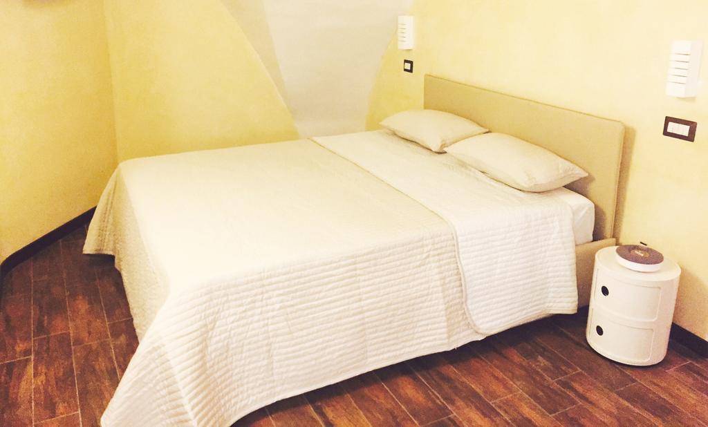 Paladin Home Naples Room photo